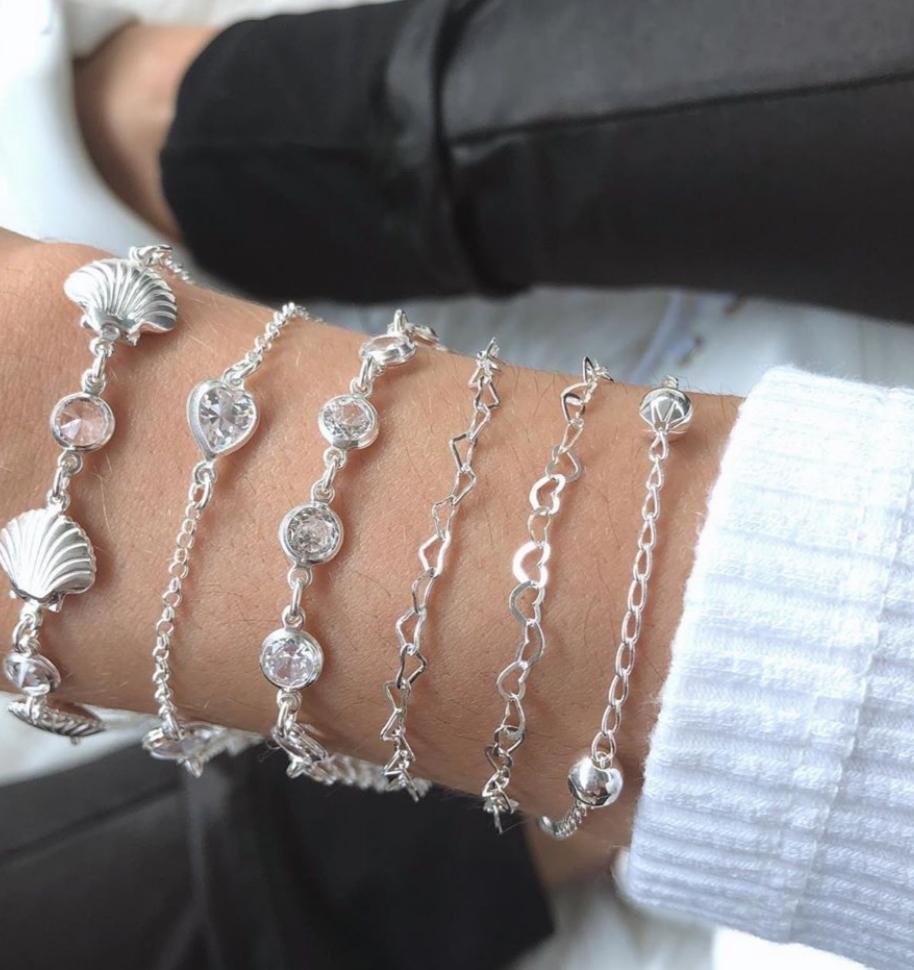 Pulseira Corações Vazados