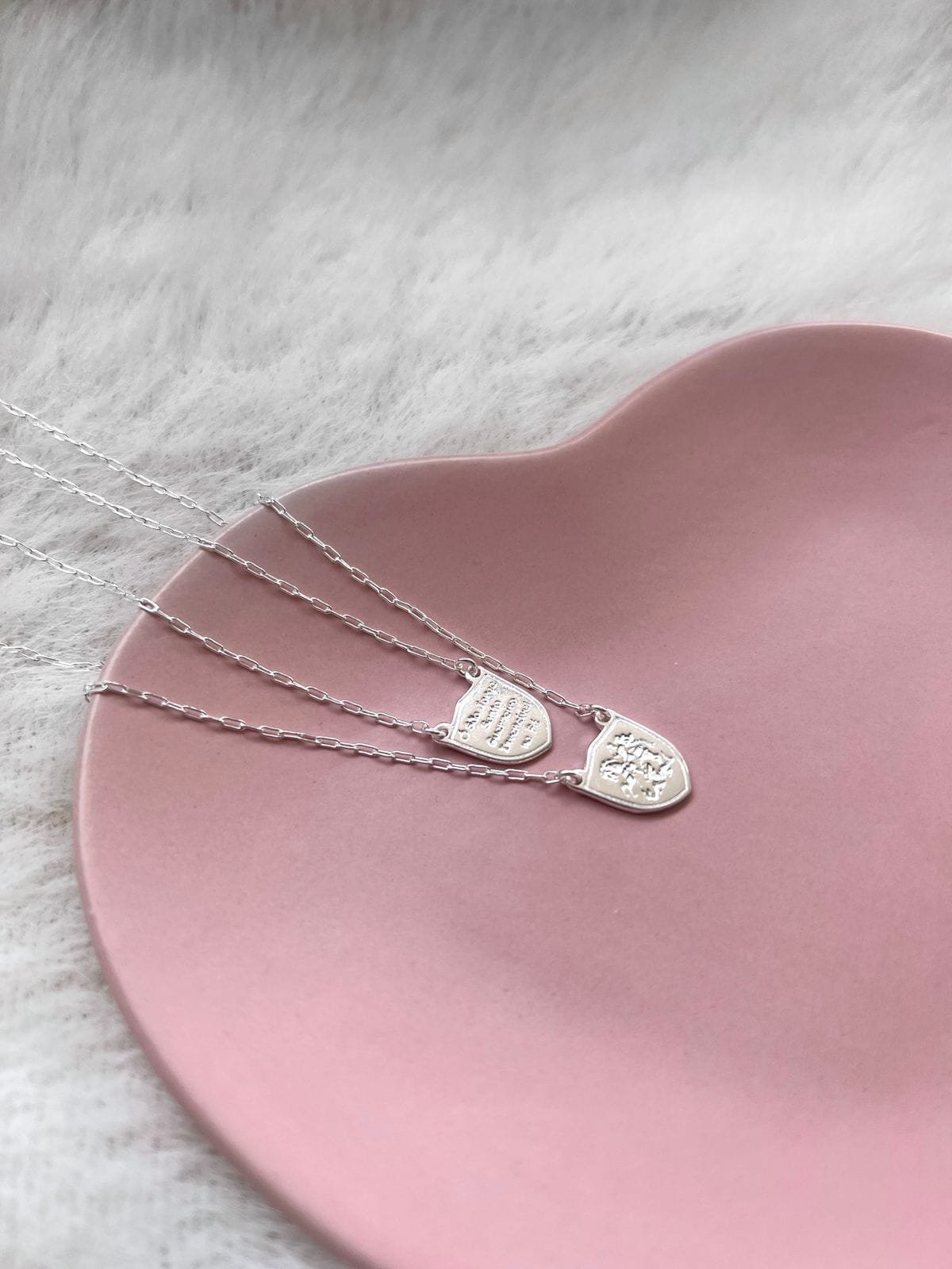 Escapulário São Jorge + "Ó São Jorge Santo Guerreiro Invencível Na Fé"