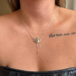 Colar Flor “Bela e a Fera” (G)